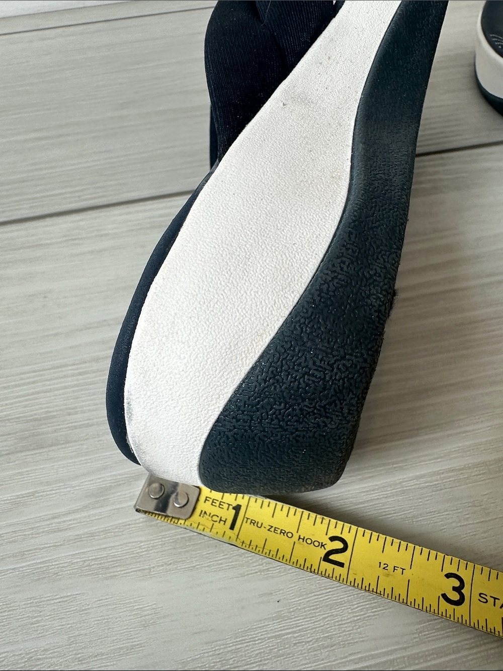 Clarks Cloudsteppers Black and White Women's Wedge Sandals - Picture 5 of 5
